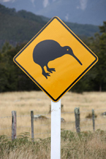 20120731-kiwi-sign.jpg